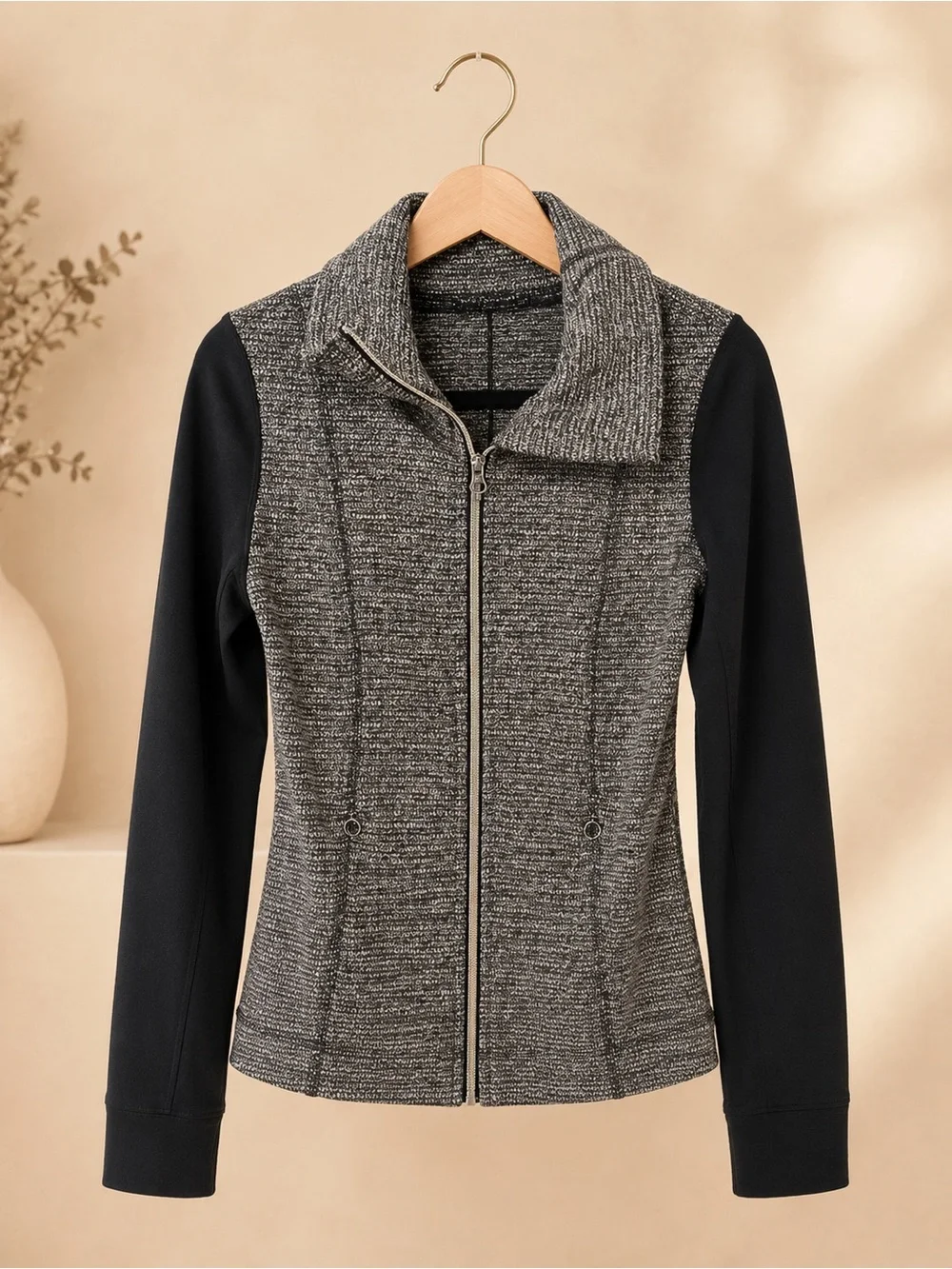 Lululemon Daily Yoga Women Jacket in Coco Pique Black